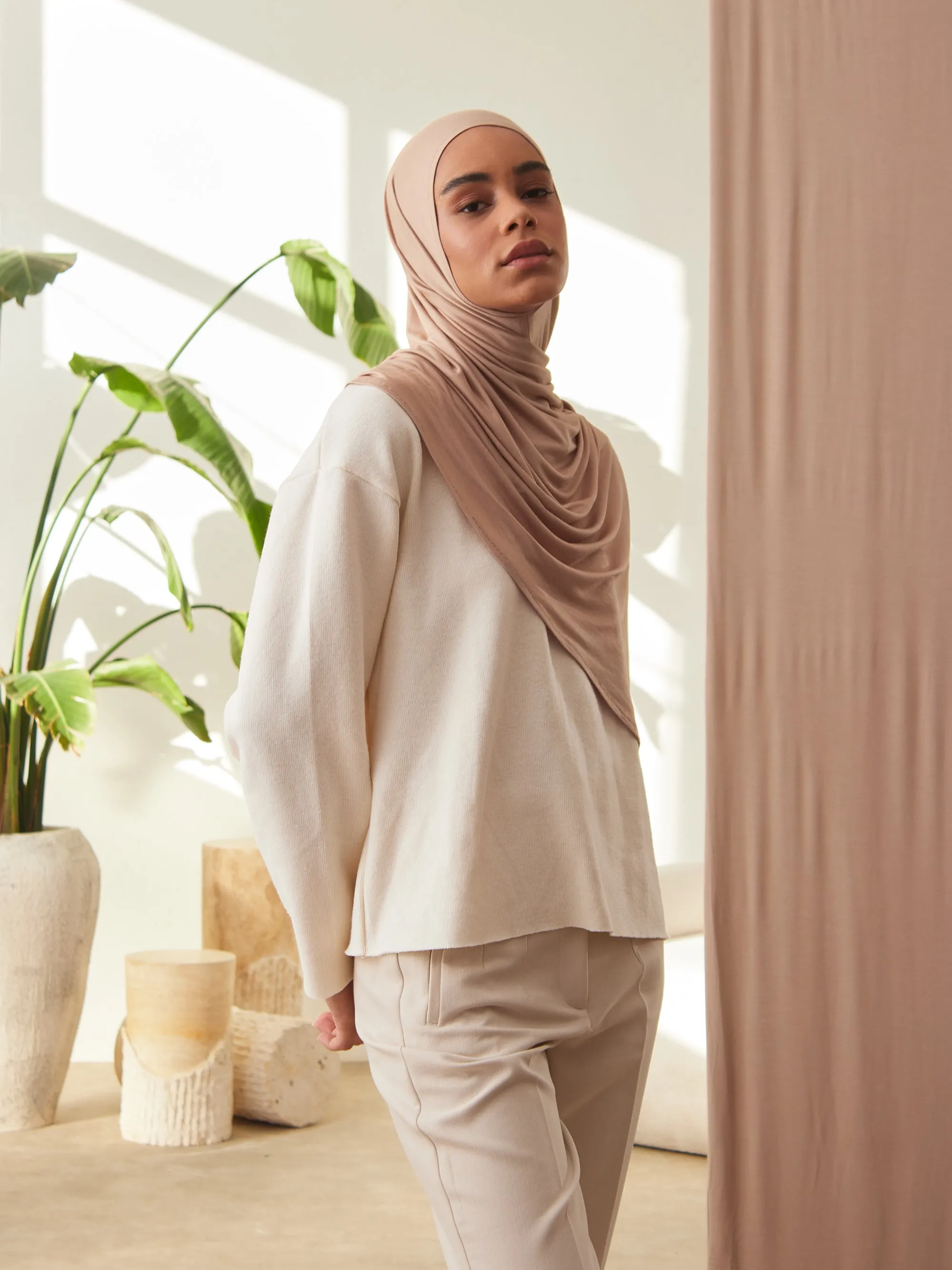 Instant Premium Jersey Hijab Warm Taupe