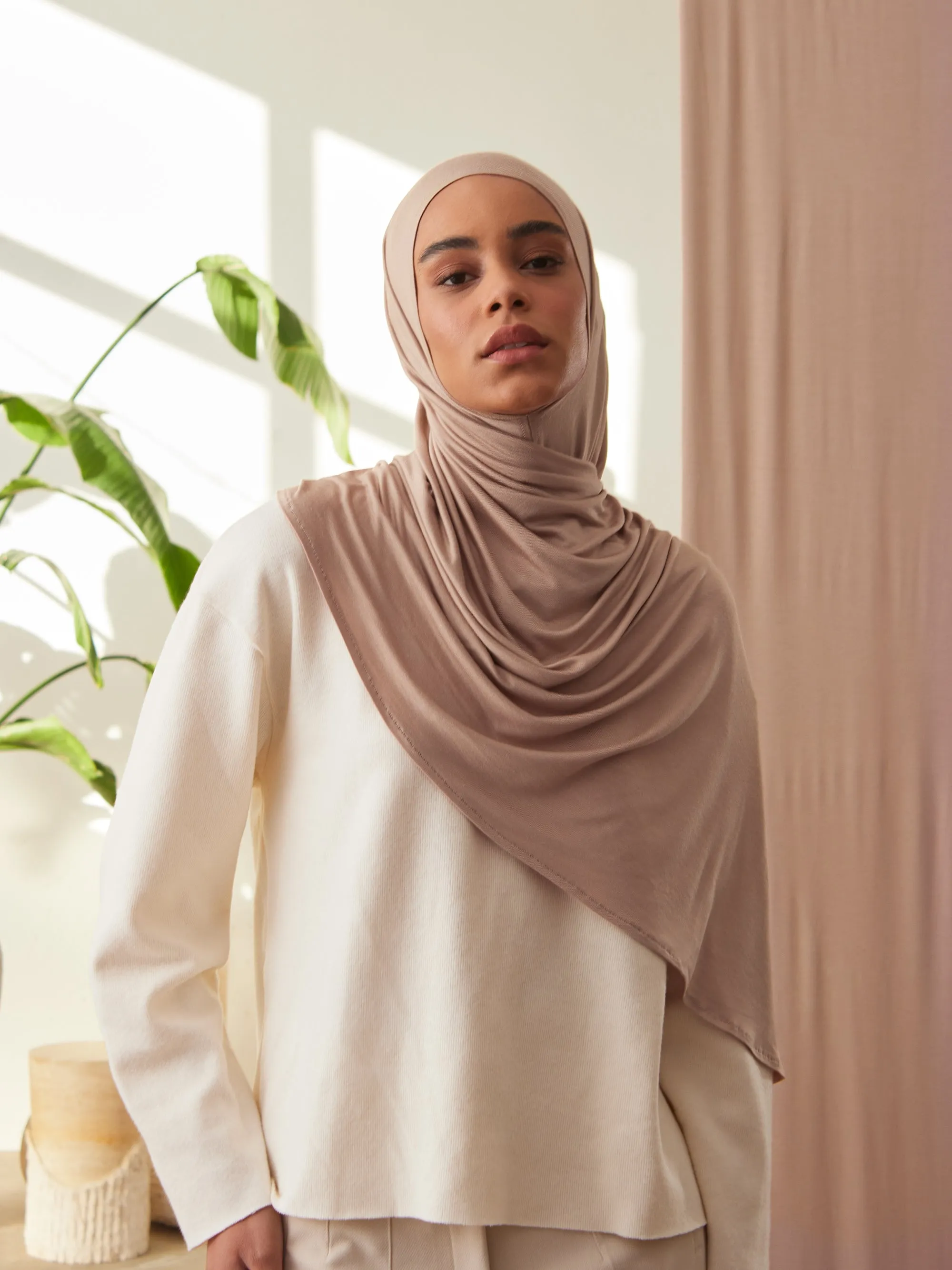 Instant Premium Jersey Hijab Warm Taupe