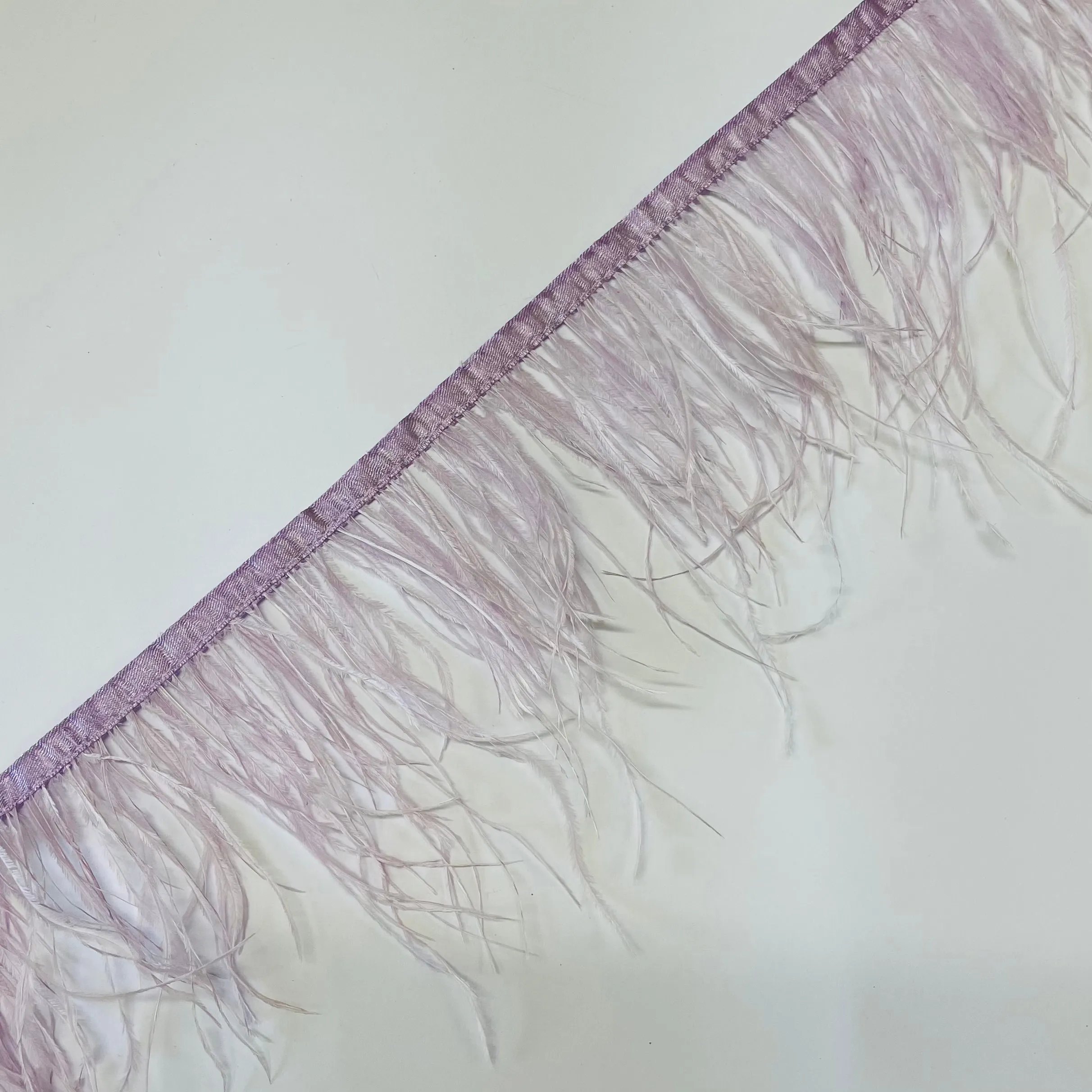 Ostrich Feathers Strung per 10cm - Lilac