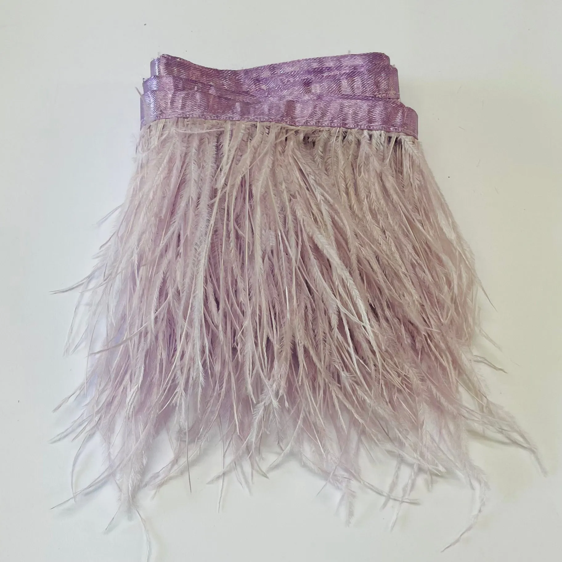 Ostrich Feathers Strung per 10cm - Lilac