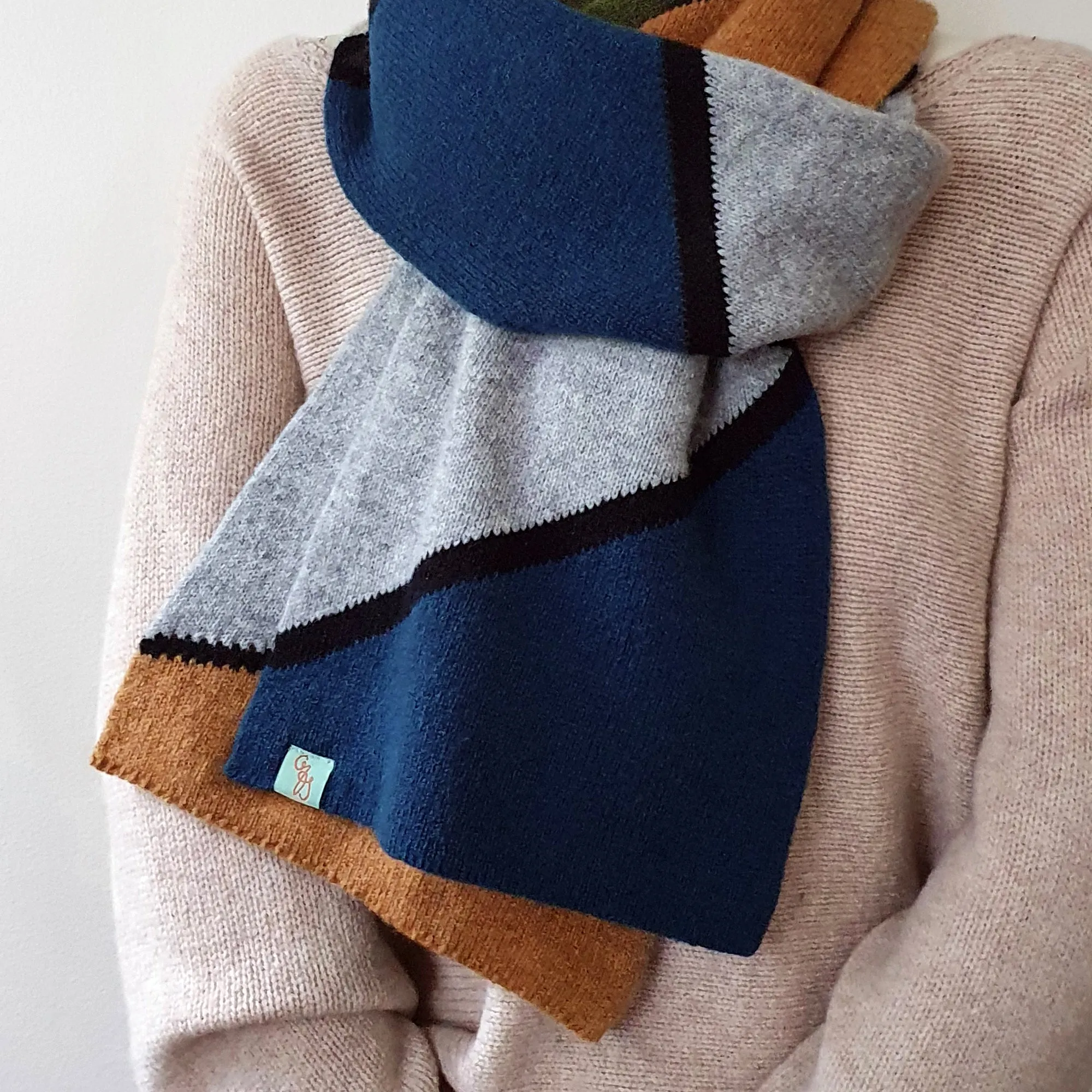 SCARVES - BAUHAUS - PREMIUM AUSTRALIAN LAMBSWOOL